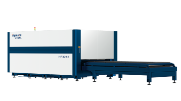 강철 절단의 혁신: 고출력 파이버 레이저는 어떻게 기존의 한계를 깨고 산업의 미래를 재편하고 있을까?